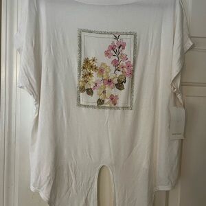 Karen Kane White Tee with Pink and Gold Floral Frame